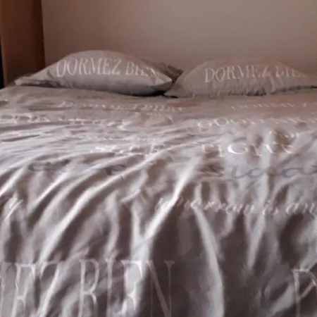 Studio Spacieux 50 M2 Tout Confort A 2' De La Mer דירה